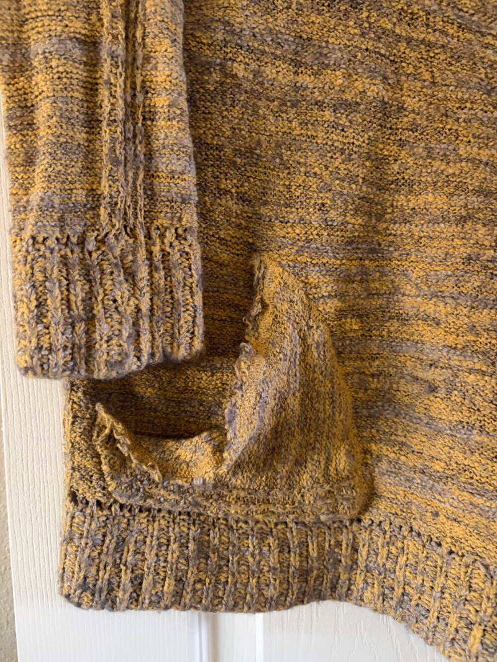 Free People Women's Knit Sweater Size XS Front Pockets‎ Oversized Mustard - Picture 3 of 5